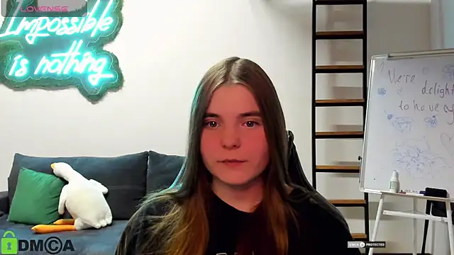 MiraaBloom online show from November 17, 2:23 pm