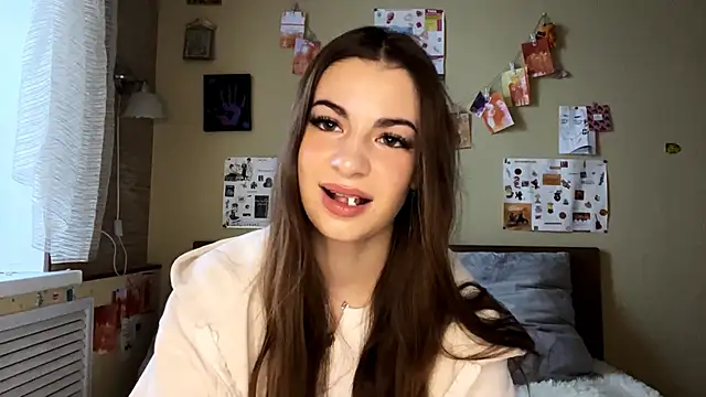 Snapshot of TheRealAnna chatting on October 28, 10:41 am TheRealAnna online show from October 28, 10:41 am