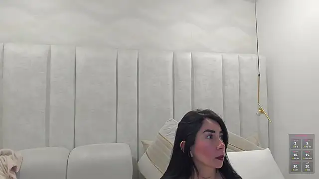 Snapshot of AnnieLove_ chatting on November 10, 2:05 pm AnnieLove online show from November 10, 2:05 pm