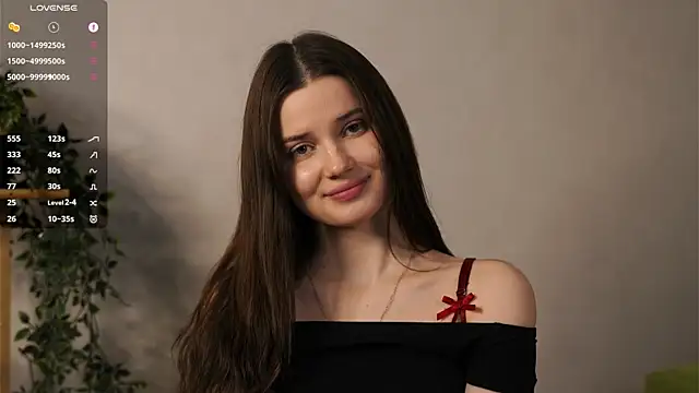 Snapshot of LonnaSkar chatting on November 23, 9:31 am LonnaSkar online show from November 23, 9:31 am