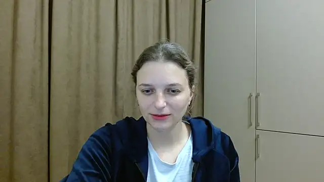 Snapshot of ElisSky301 chatting on November 4, 10:53 pm ElisSky301 online show from November 4, 10:53 pm