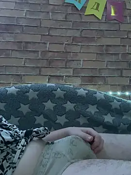 Snapshot of Nikitahi20 chatting on October 24, 11:01 pm Nikitahi20 online show from October 24, 11:01 pm