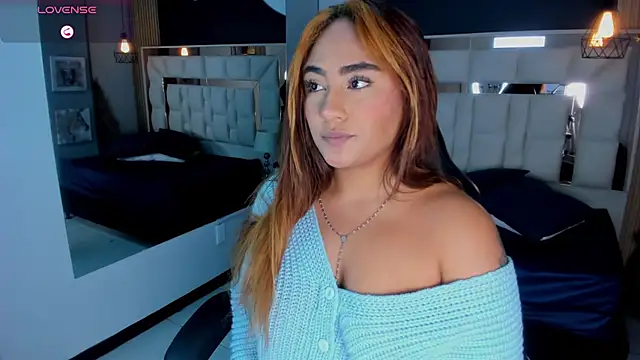 Snapshot of AnguelJones chatting on October 28, 4:05 am AnguelJones online show from October 28, 4:05 am