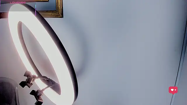 Snapshot of AnguelJones chatting on November 14, 4:00 am AnguelJones online show from November 14, 4:00 am