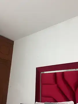 Snapshot of NataliaaMiller_ chatting on November 17, 11:05 am NataliaaMiller online show from November 17, 11:05 am