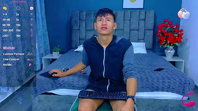 Snapshot of Nicolas_Torres_ chatting on October 22, 6:57 am Nicolas Torres online show from October 22, 6:57 am