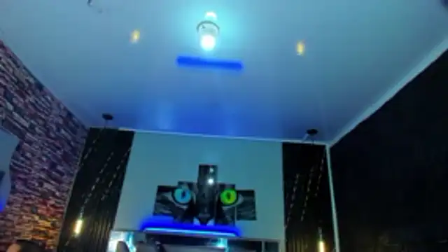 Snapshot of Jennfer_Winson chatting on November 22, 7:35 pm Jennfer Winson online show from November 22, 7:35 pm