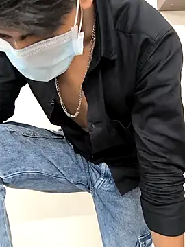 adi8210 online show from November 12, 11:54 am