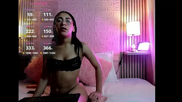 Snapshot of medussa_sexi chatting on November 8, 3:18 am medussa sexi online show from November 8, 3:18 am