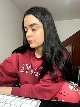 Snapshot of Selena_Roa chatting on November 2, 12:35 am Selena Roa online show from November 2, 12:35 am