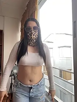 Snapshot of Selena_Roa chatting on November 29, 8:34 pm Selena Roa online show from November 29, 8:34 pm