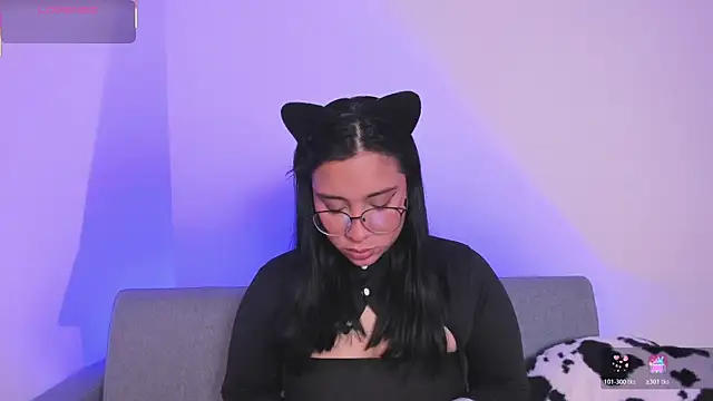 Snapshot of miah_storm chatting on December 1, 11:43 pm miah storm online show from December 1, 11:43 pm