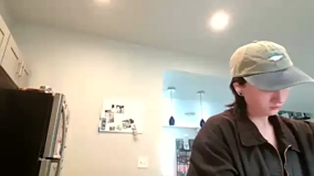 Snapshot of kutekiwi chatting on October 29, 5:25 pm kutekiwi online show from October 29, 5:25 pm