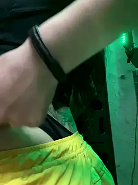 Snapshot of Chuchii05 chatting on November 14, 12:53 am Chuchii05 online show from November 14, 12:53 am