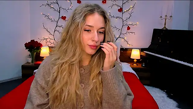 Snapshot of sassy_cutie chatting on October 25, 8:14 pm sassy cutie online show from October 25, 8:14 pm