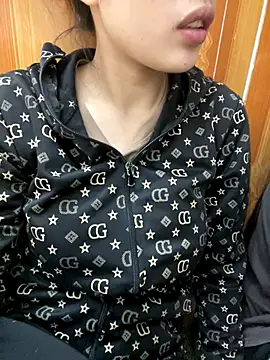 Snapshot of kitty-20x chatting on October 23, 10:36 am kitty-20x online show from October 23, 10:36 am