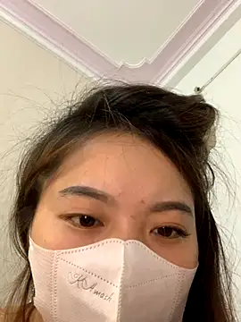 Snapshot of helo-kitty chatting on October 24, 3:19 pm helo-kitty online show from October 24, 3:19 pm