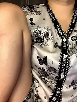 helo-kitty online show from April 3, 2:26 pm