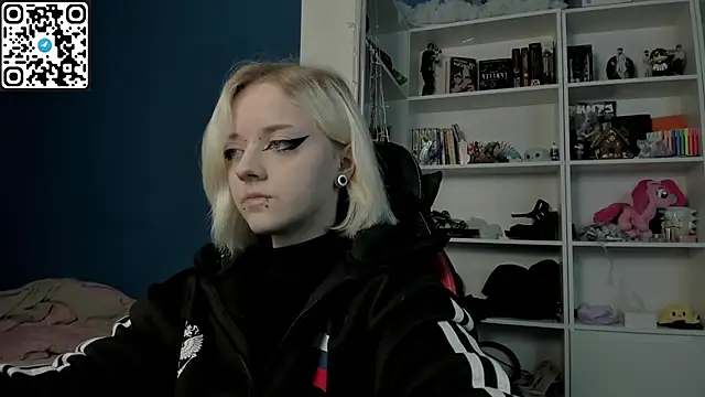 Holy Mistress S online show from January 7, 9:34 am