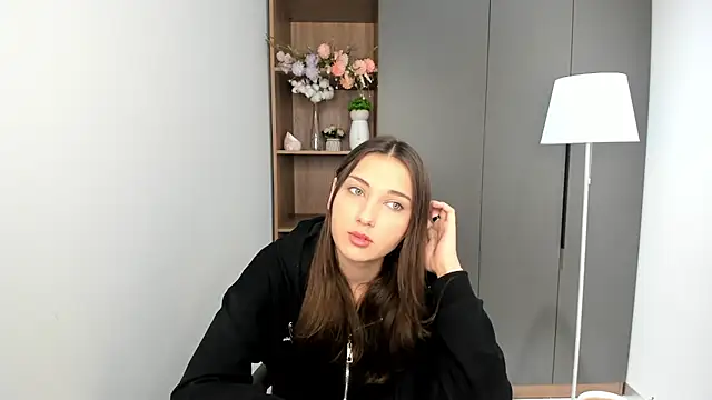 Snapshot of KateCahee chatting on October 28, 5:11 am KateCahee online show from October 28, 5:11 am