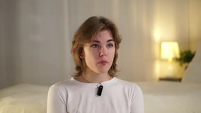 Snapshot of MelodyBaur chatting on November 27, 11:34 am MelodyBaur online show from November 27, 11:34 am