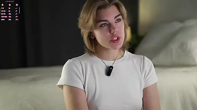 MelodyBaur online show from December 19, 2:57 pm