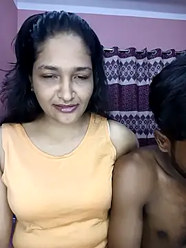 CoupleShow 432 online show from April 23, 3:58 pm