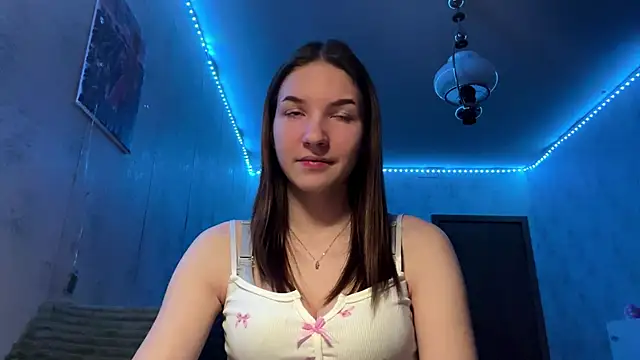 Snapshot of Beauty_miIa chatting on November 27, 7:16 pm Beauty miIa online show from November 27, 7:16 pm