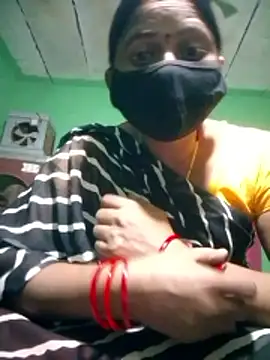 Snapshot of QRESABABY chatting on November 28, 6:27 am QRESABABY online show from November 28, 6:27 am