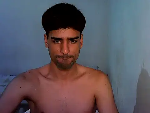 Snapshot of godboy_69 chatting on December 18, 3:56 am godboy 69 online show from December 18, 3:56 am