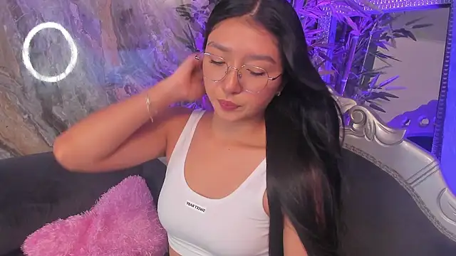 sydney miller  online show from March 24, 11:21 pm