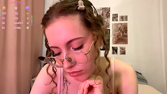 Snapshot of Kira_Sanders chatting on November 23, 4:29 pm Kira Sanders online show from November 23, 4:29 pm