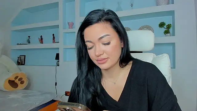 Snapshot of juliexxx chatting on November 20, 8:08 pm juliexxx online show from November 20, 8:08 pm