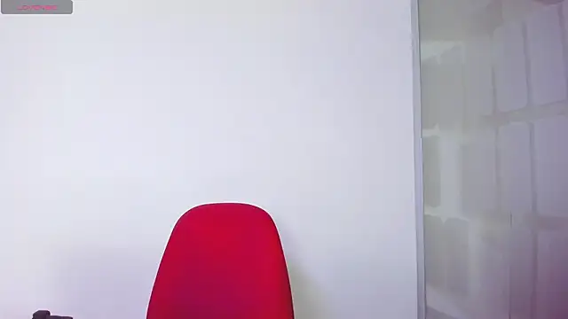 chloehanna online show from February 1, 1:53 pm