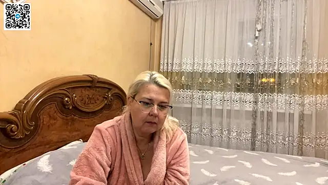 Snapshot of Galatea_2025 chatting on November 13, 6:40 pm Galatea 2025 online show from November 13, 6:40 pm