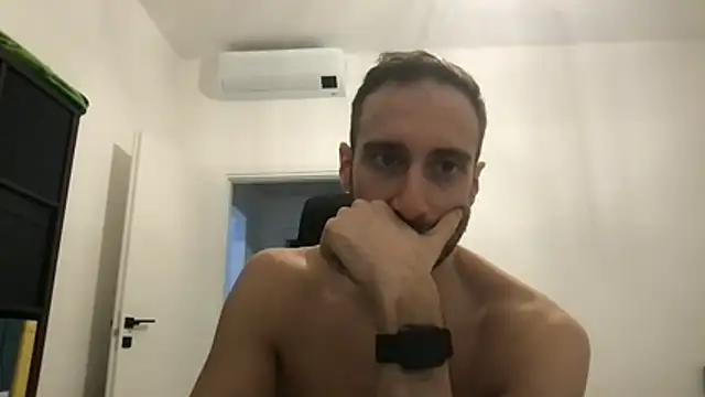 LukaShyGuy online show from January 15, 7:39 pm