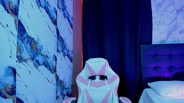 Scarlet DLuce online show from February 25, 8:57 am