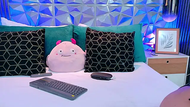 AdelineJhones online show from April 19, 2:16 pm