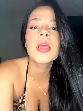 Snapshot of LhanaRiviera chatting on November 4, 10:42 pm LhanaRiviera online show from November 4, 10:42 pm