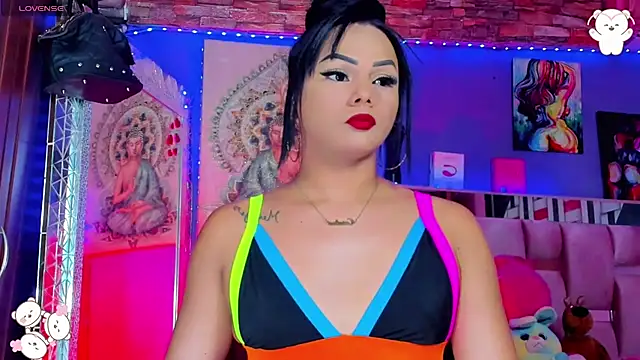 Snapshot of Zulema_Zahirx chatting on November 5, 12:10 am Zulema Zahirx online show from November 5, 12:10 am