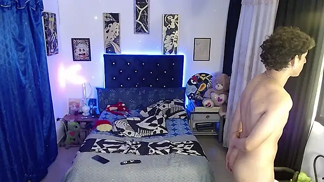 Snapshot of Yorsamm_and_friends chatting on December 1, 1:54 am Yorsamm and friends online show from December 1, 1:54 am