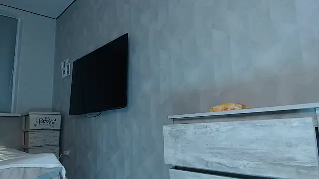 little paw  online show from April 3, 8:40 pm