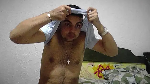 axel jhones  online show from November 5, 10:43 pm