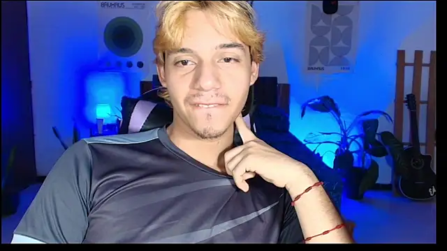 Habel  moretti online show from February 25, 7:12 pm