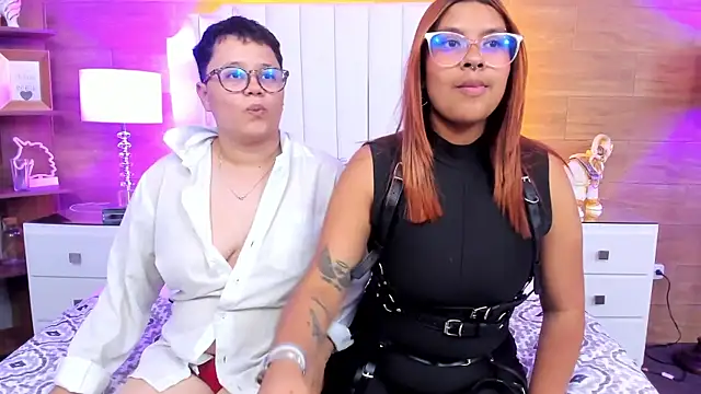 Snapshot of AmeliaConer_NovaBell chatting on November 30, 7:40 pm AmeliaConer NovaBell online show from November 30, 7:40 pm