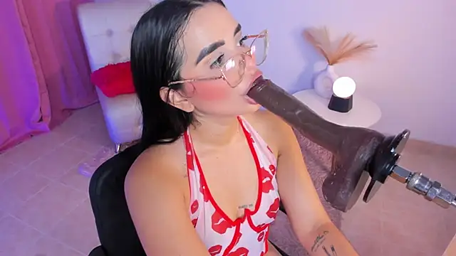 Snapshot of laana_foxx chatting on October 28, 3:21 am laana foxx online show from October 28, 3:21 am