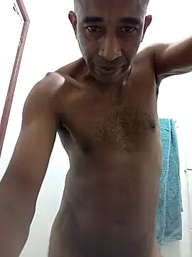 Snapshot of juniordotado87 chatting on November 19, 12:10 am juniordotado87 online show from November 19, 12:10 am