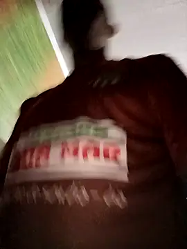 Snapshot of juniordotado87 chatting on November 28, 12:46 am juniordotado87 online show from November 28, 12:46 am