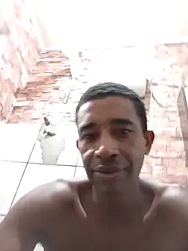 Snapshot of juniordotado87 chatting on December 17, 9:32 pm juniordotado87 online show from December 17, 9:32 pm