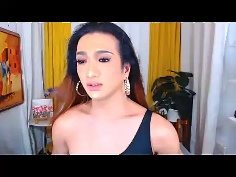 Snapshot of DianaFierce chatting on December 4, 1:31 pm DianaFierce online show from December 4, 1:31 pm